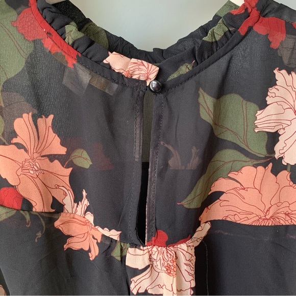 Monteau Los Angeles Short Sleeve Flutter Sleeve Blouse Size Medium - 1644 - Picture 11 of 12